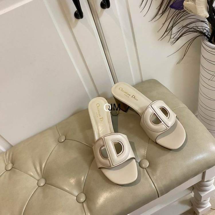 Picture of Dior Shoes _SKUDiorsz35-42JM01033834